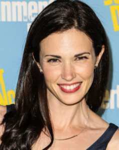 Laura Mennell